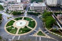 The Parkway Central Library and the neighboring family court building along Logan Circle, based on the twin façades of the Hôtel de Crillon and Hôtel de la Marine on Paris's Place de la Concorde. 